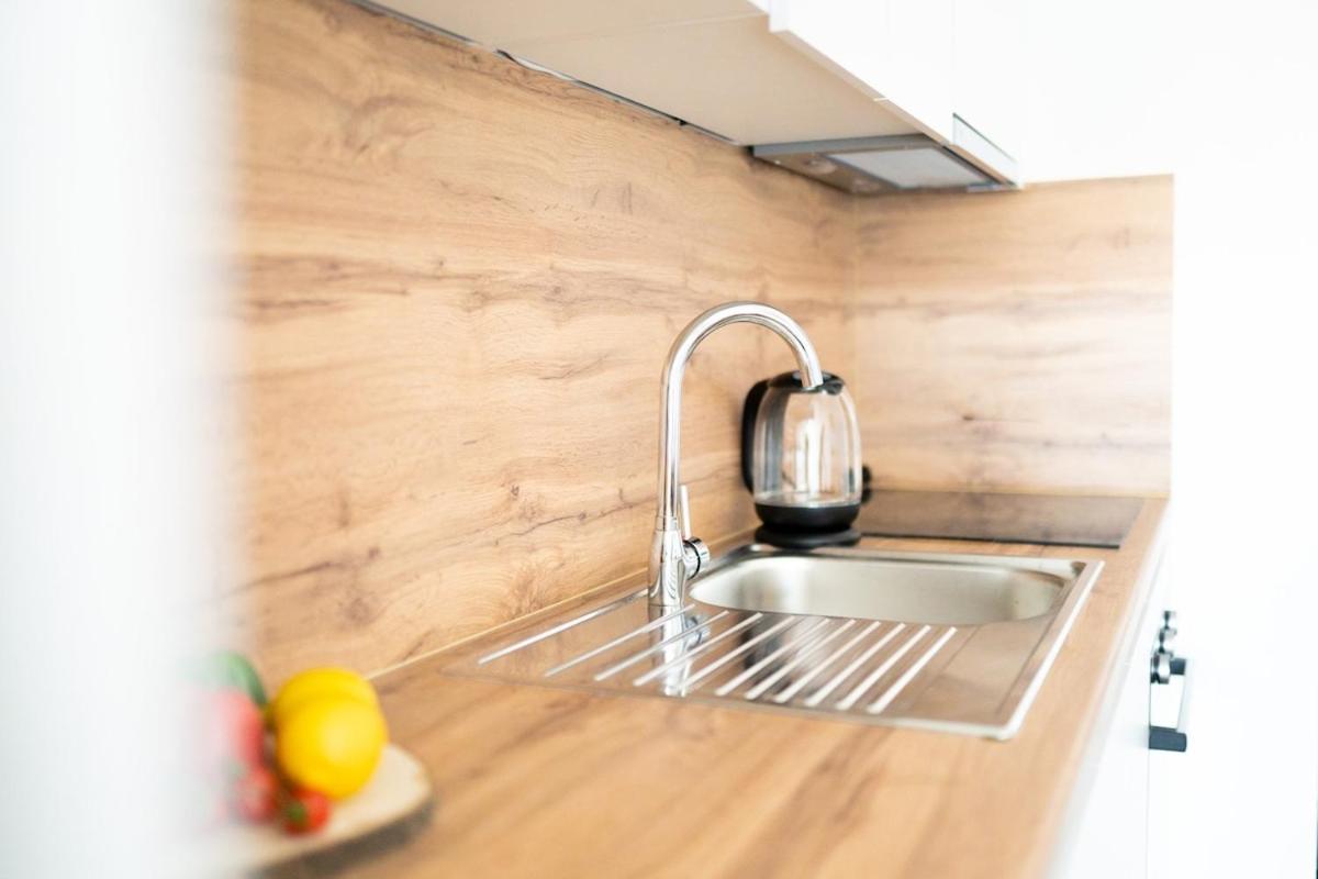 W Design With Balcony & Free Parking Apartment