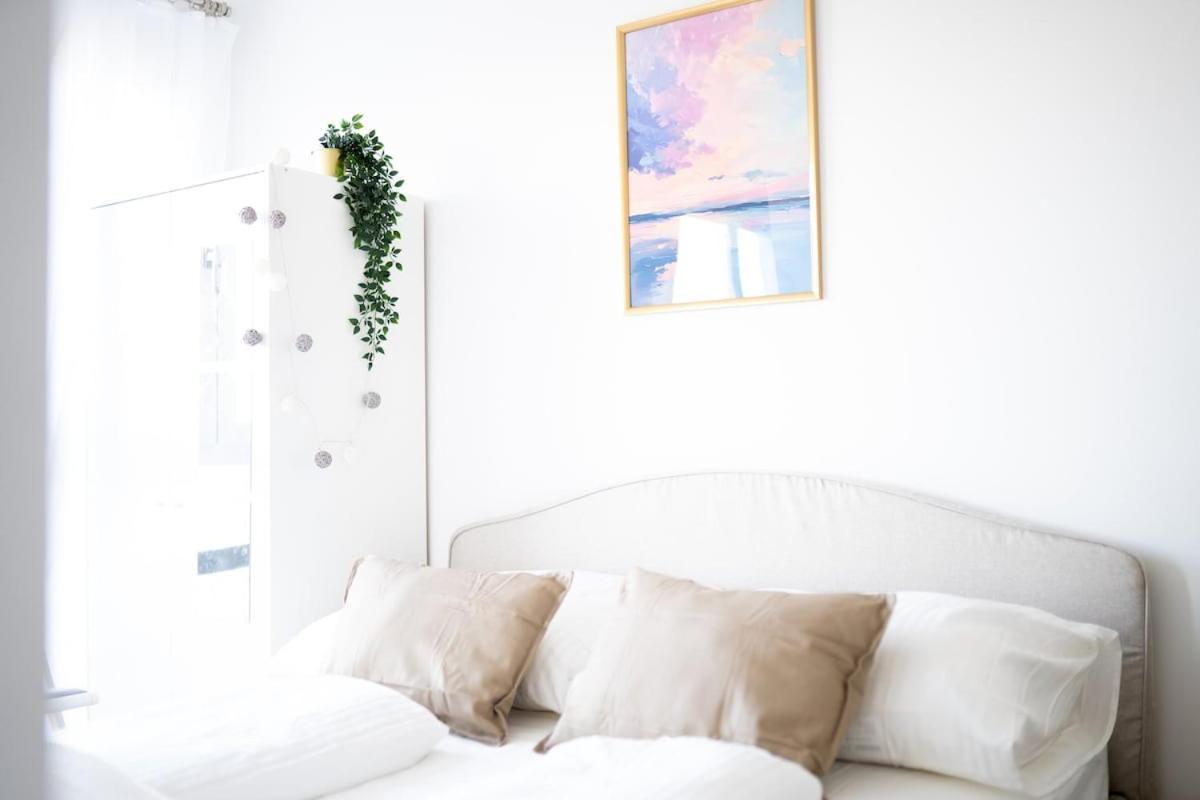 W Design With Balcony & Free Parking Apartment Wien