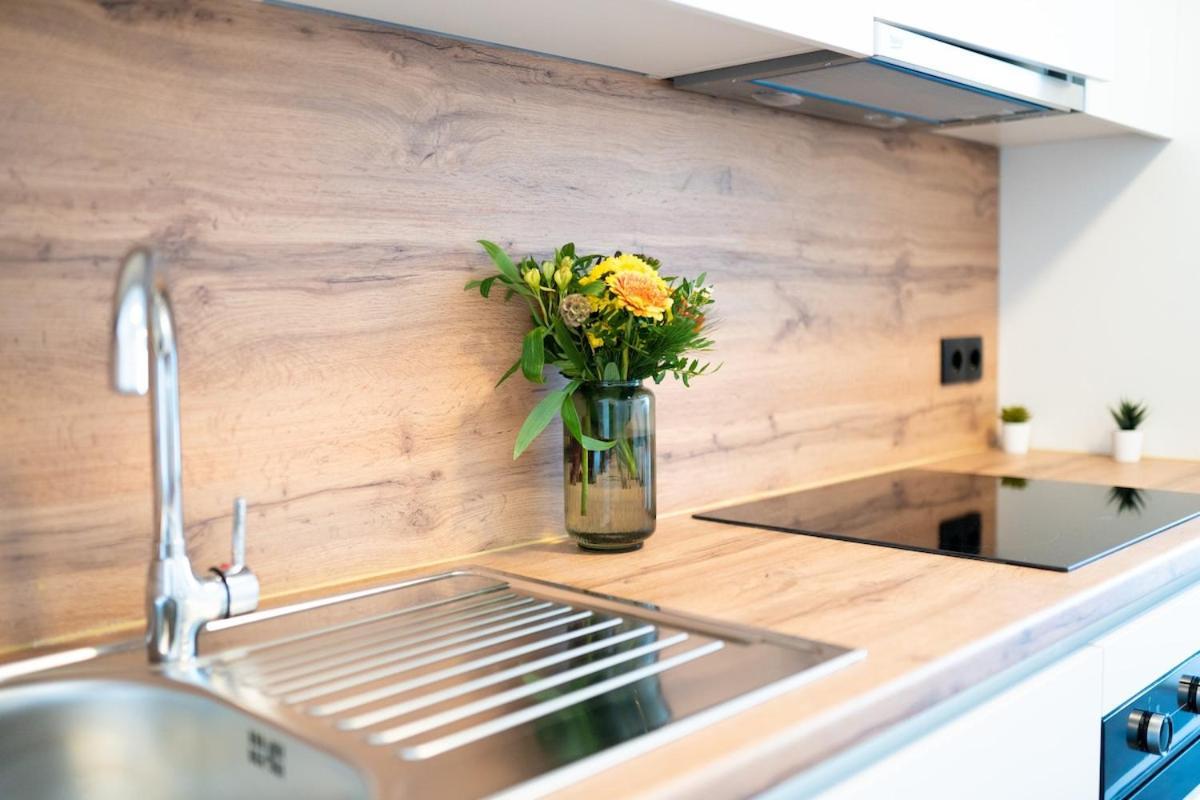 W Design With Balcony & Free Parking * Wien